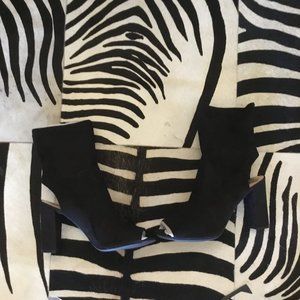 Vince Camuto stretch suede sandals size 11 New